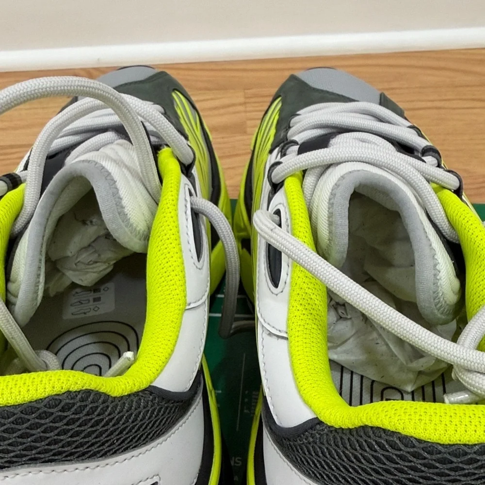 Puma - Spriex Men size 12 brand new in box with no lid.